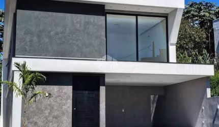 Casa de Condomínio com 4 Quartos e 6 banheiros!