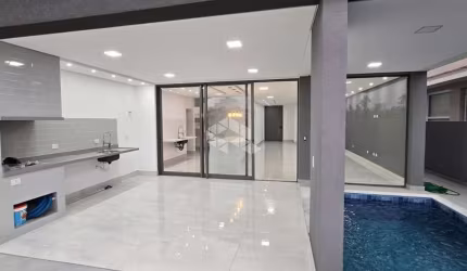 Casa de Condomínio com 4 Quartos e 6 banheiros!