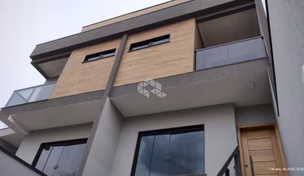 SOBRADO NA PENHA  COM 3 SUITES E 3 VAGAS!