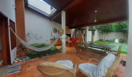 CASA DE ALTO PADRÃO COM 3 DORMITÓRIOS NA VILA PRUDENTE