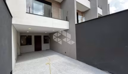 SOBRADO NO TATUAPÉ COM 3 DORMITÓRIOS E 2 VAGAS!