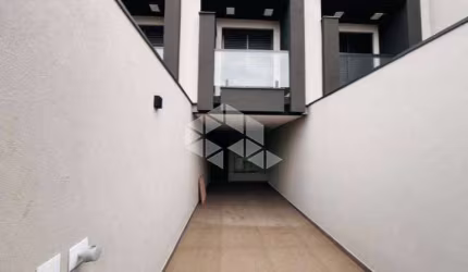 SOBRADO NO CARRÃO COM 3 DORMITORIOS SENDO 1 SUITE E 2 VAGAS!