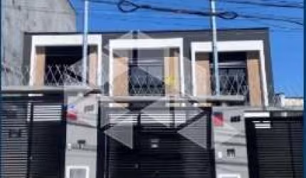 CASA A VENDA COM 3 DORMITORIOS E 2 VAGAS EM ARTHUR ALVIM!