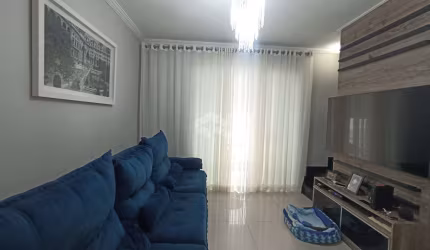 CASA EM CONDOMINIO NA VILA GRANADA COM 2 DORMS SENDO 2 SUITES E 3 VAGAS DE GARAGEM