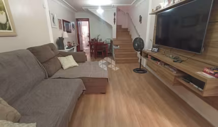 SOBRADO DE 3 DORMITÓRIOS NA VILA COSTA MELO