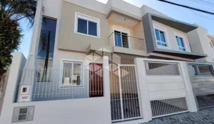 Sobrado novo 3 dormitórios com 1 suíte  no bairro Nossa Sra das Graças.
