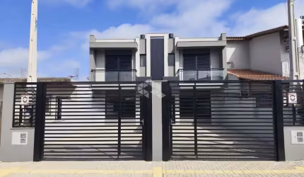 Casa sobrado 3 quartos no Bairro Harmonia em Canoas