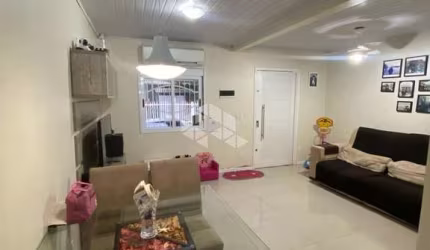 Casa Térrea 2 dormitórios sendo 1 suíte no bairro São José