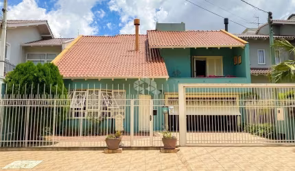 Casa com 03 dormitórios semimobiliada no Bairro Jardim do Lago em Canoas