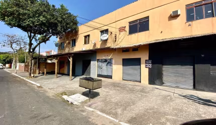 Terreno comercial bem localizado, na rua Eça de Queiroz esquina com a rua Carlos Gomes no bairro Harmonia em Canoas.