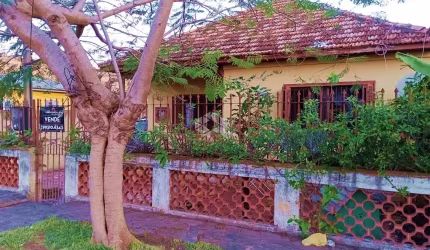 Casa 3 dormitórios com vaga no bairro Niterói Canoas