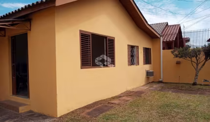 Casa térrea no bairro Igara