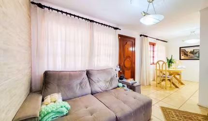 Casa com piscina 236m² 03 dormitórios 02 vagas no Bairro Harmonia em Canoas