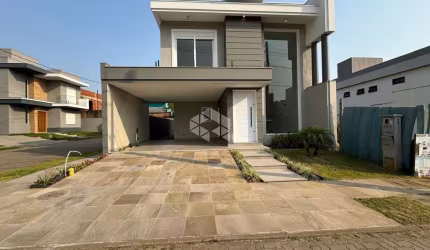 Casa com 3 suítes no Condomínio Las Brisas bairro Igara