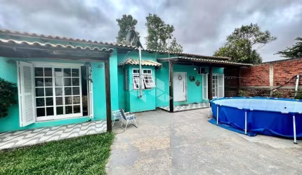 CASA OPORTUNIDADE PARA INVESTIDORES IMOVÉL COM 2 CASAS NO TERRENO