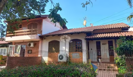 Casa 3 dormitórios bairro Igara
