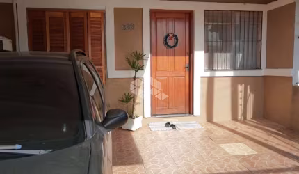 Casa térrea, 2 dormitórios com piscina e churrasqueira bairro São José