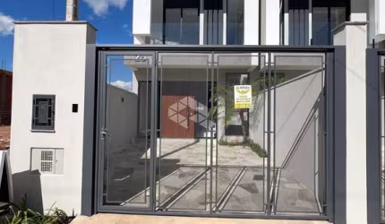 Sobrado alto padrão 3 suítes com 128,18m² 2 vagas Bairro Mont Serrat/Canoas