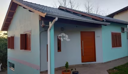Casa sobrado 2 dormitórios em Nova Santa  Rita