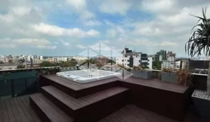 Cobertura duplex, 4 dormitórios, sendo 2 suítes, 3 vagas de garagem. Centro-Canoas