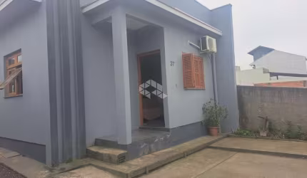 casa térrea com 3 dormitórios em Sapucaia do Sul
