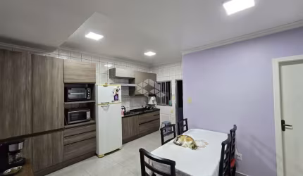 Sobrado 167m² 4 dormitórios 4 vagas no Bairro Mathias Velho/entro em Canoas
