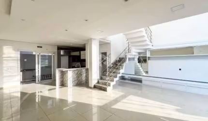Sobrado semi mobiliado 113,72m² 03 dormitórios, 01 suíte, 02 vagas no Bairro Moinhos de Vento em Canoas