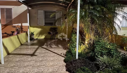 Casa em condomínio com 2 Quartos,  49m² Bairro Mato Grande