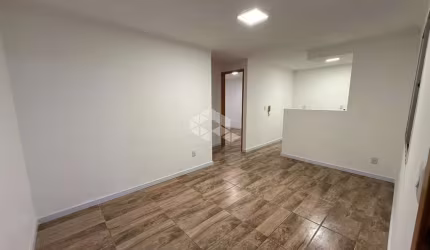 Apartamento reformado, 2 dormitórios, 1 banheiro, 1 vaga de garagem. Porto Leon. Canoas