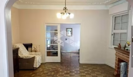 Casa Comercial de esquina à venda no Bairro São João