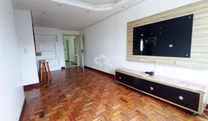 Apartamento à venda, 2 dormitórios/quartos, reformado, vaga coberta, av. Protásio Alves,  Alto Petrópolis