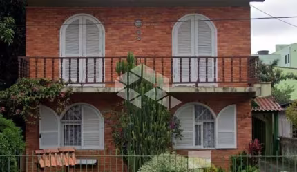 Sobrado com 3 quartos com 202 m², livre das enchentes