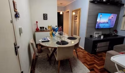 Apartamento à venda, 2 quartos + dependência de empregada, 2 banheiros