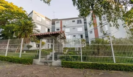 Apartamento reformado à venda, 2 dormitórios, 1 vaga de garagem, no bairro Santa Tereza