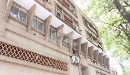Apartamento à venda, 80 privativos, 2 quartos, 2 banheiros e 1 vaga, ensolarado, no Bairro São João, Porto Alegre/RS