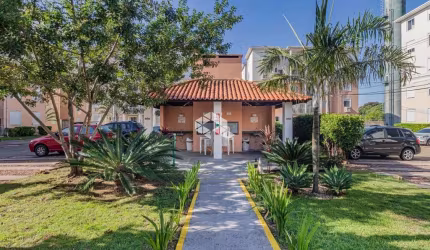 Apartamento 3 Dormitórios Térreo com pátio no Bairro Humaitá