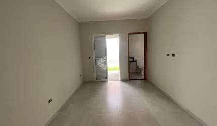 Linda casa térrea a venda com 3 dormitórios sendo 1 suíte em Atibaia