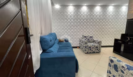 CASA DE CONDOMINIO NO MACEDO COM 3 QUARTOS E UMA SUITE