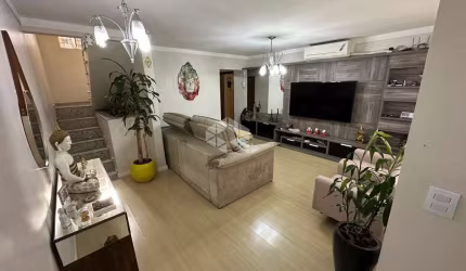 Casa de 4 dormitórios no Bairro Farrapos em Porto Alegre