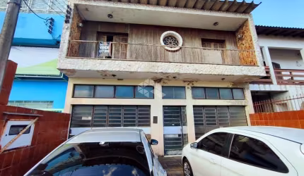 Prédio comercial de 3 andares à venda no bairro Navegantes, em Porto Alegre