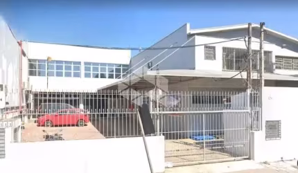 Depósito de 300 m ²  no bairro Navegantes em Porto Alegre