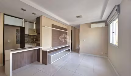 Apartamento 3 dormitórios, suíte, 2 banheiros, sacada 1 vaga de garagem no bairro Humaitá, em Porto Alegre.