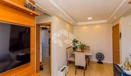 Apartamento de 2 Dormitórios e 1 Vaga de Garagem  no Bairro Humaitá, em Porto Alegre