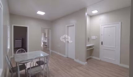 Apartamento de 2 dormitórios, no bairo Floresta, em Porto Alegre.