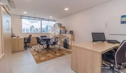 Sala Comercial e 1 banheiro no bairro Bom Fim em Porto Alegre
