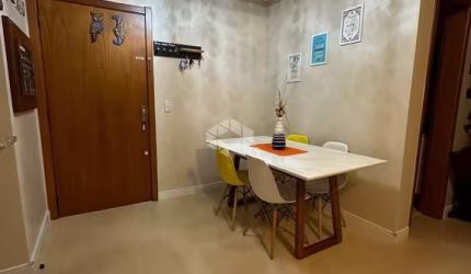 Apartamento à venda 3 dormitórios com sacada e vaga de garagem, no São Sebastião Porto Alegre