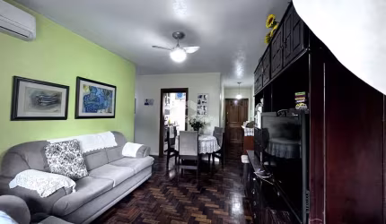 Apartamento com 3 dormitórios,  no bairro  Passo da Areia, em Porto Alegre.