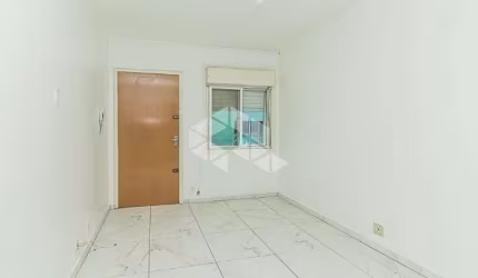 Apartamento com 2 dormitórios no bairro Humaitá em Porto Alegre!
