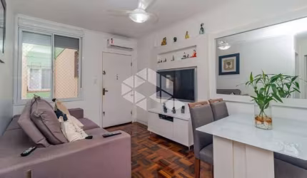 Apartamento de 2 dormitórios, no bairro Humaitá, em Porto Alegre.
