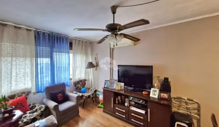 Apartamento de 2 dormitórios, no bairro Floresta, em Porto Alegre.